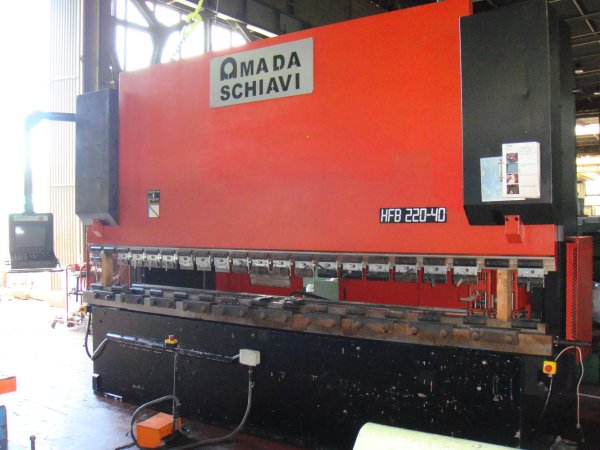 Pressa piegatrice Schiavi mod. HFB 220/40 usata in vendita