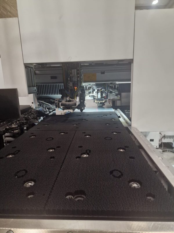 Combinata Laser Trumpf TRUMATIC 1000 fiber (K07) SheetMaster Compact