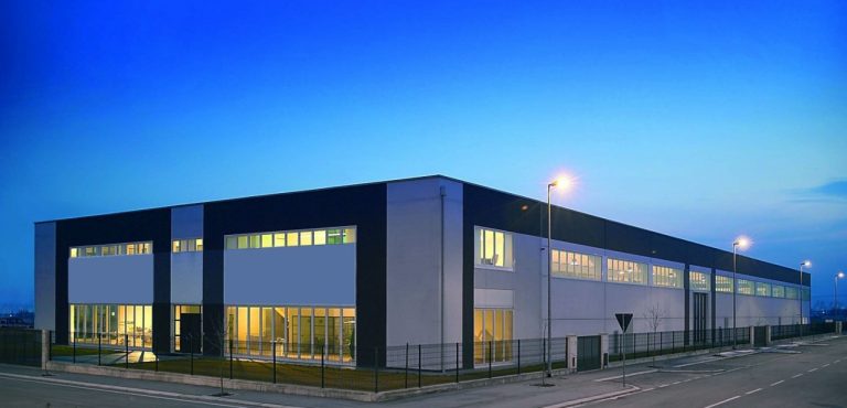 Mach-trade, esterni magazzino