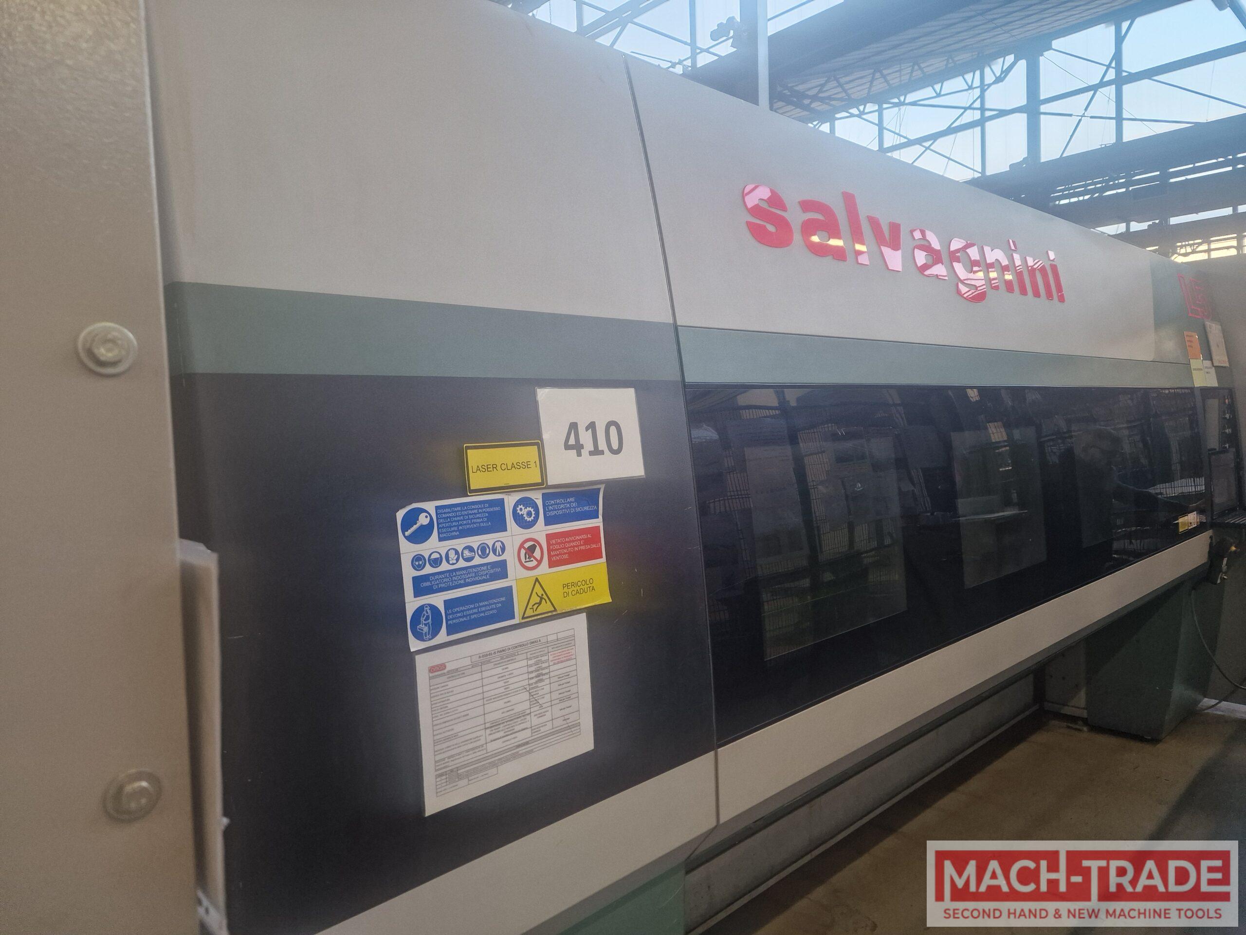 Taglio laser Salvagnini L5-30 Watt 4000 anno 2016 completo di carico e scarico automatico con cartes